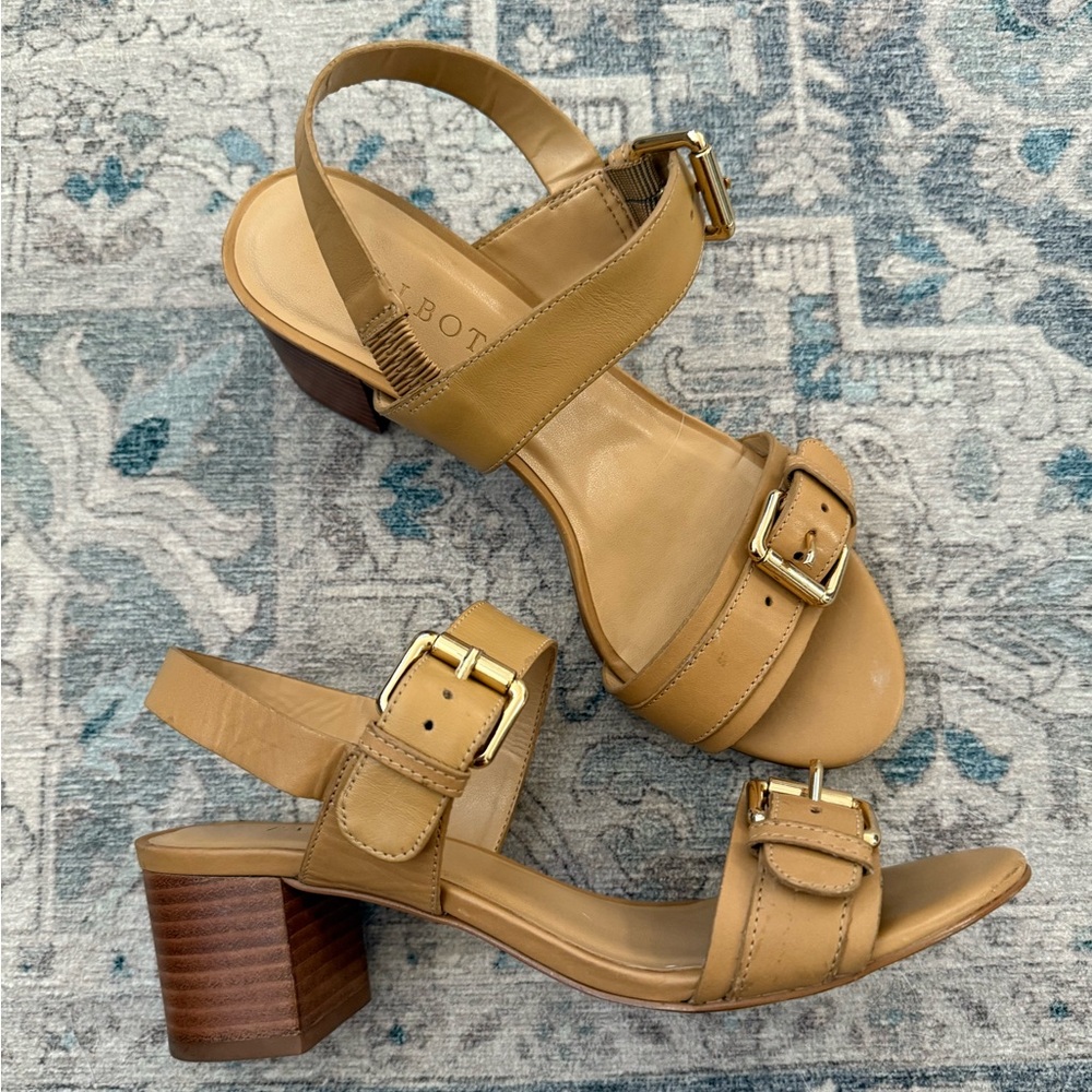 Talbots Tan Sandals with Chunky Wood Heel and Ankle Buckle Strap Classic Luxury - Picture 2 of 6